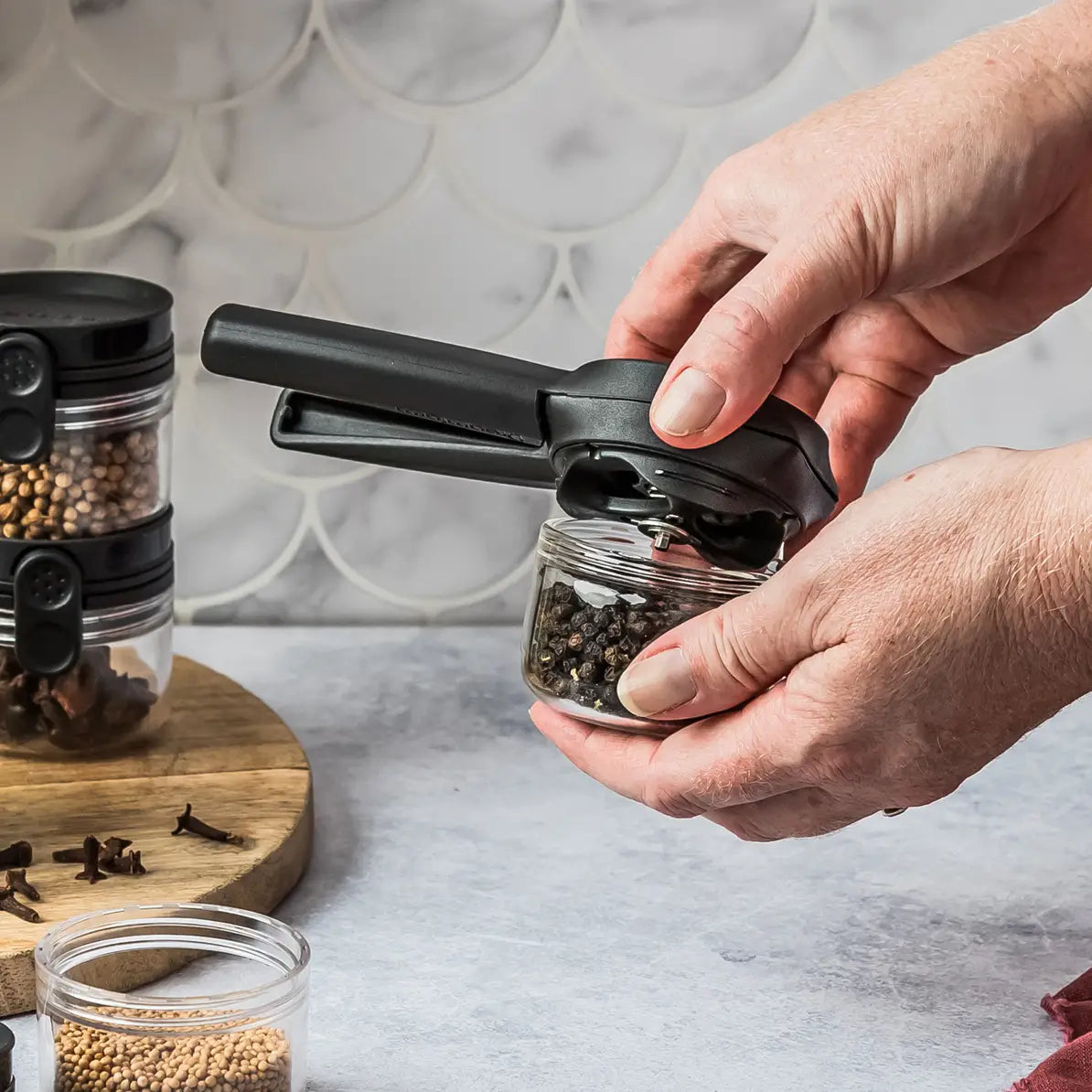 Ortwo Lite Spice Grinder - Black