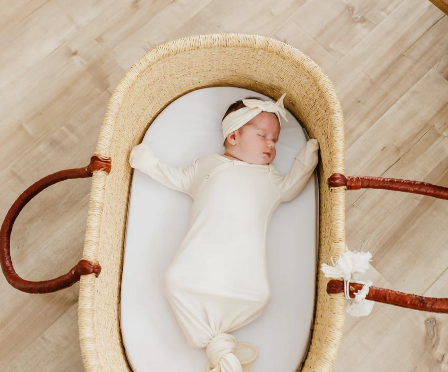Knotted Gown (0-4 Months)-Yuma