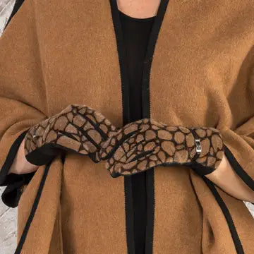 Pebbled Pattern Glove with Buckle Accent Camel