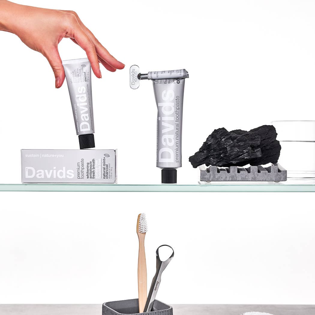 Davids Whitening+Antiplaque Toothpaste / Natural Mint+Charcoal