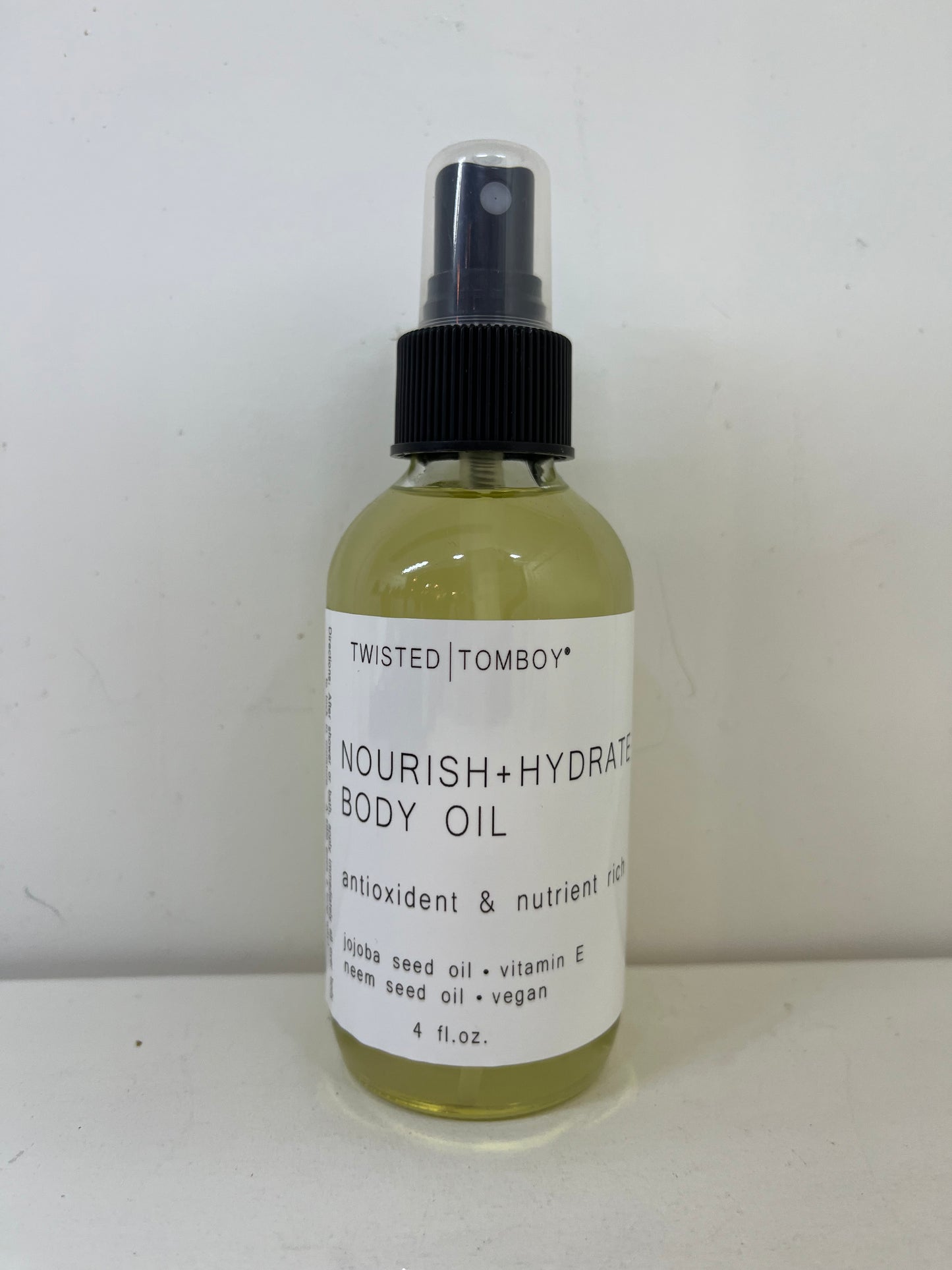 Nourish and hydrate body oil