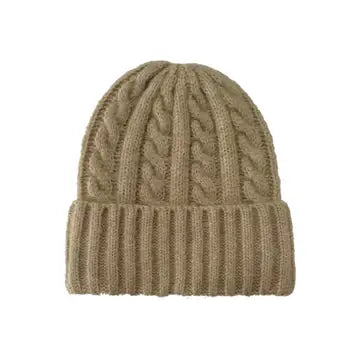 Solid Cable Knit Beanie beige